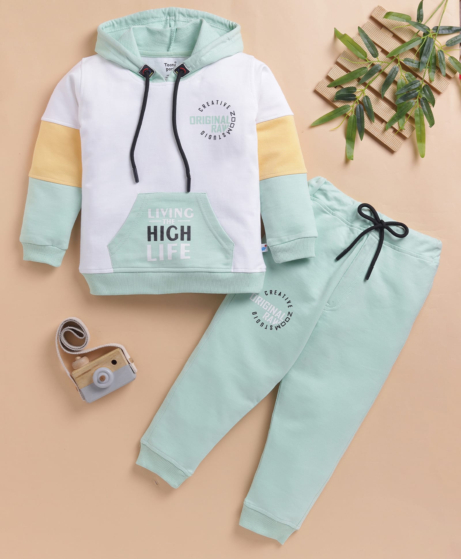 TOONYPORT Cotton Blend Knit Full Sleeves Colour Blocked Winter Hooded Sweatshirt With Pant Set - Light Green