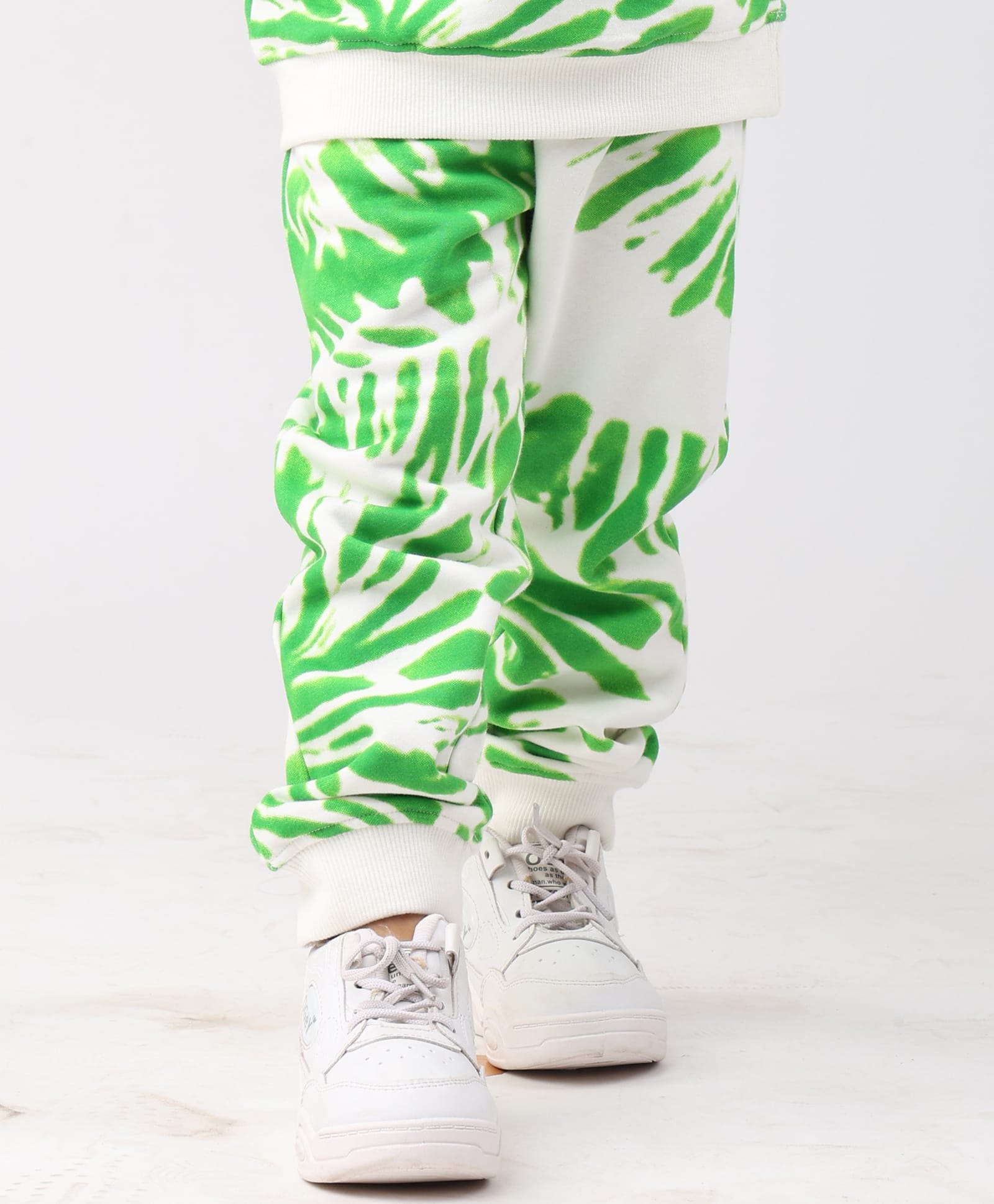 Anthrilo Fleece Knit Tie Dye Printed Winter Joggers - Green-picture-24