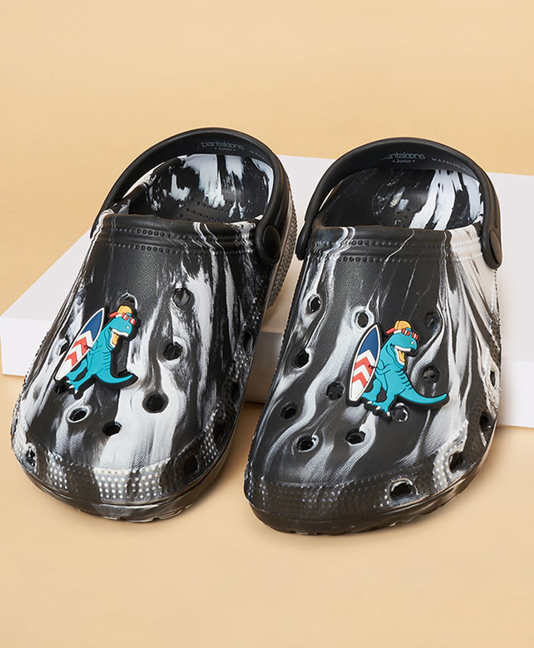 Pantaloons Junior Marble Printed Dinosaur Applique Detailed Back Strap Closure Clogs - Black-image-14