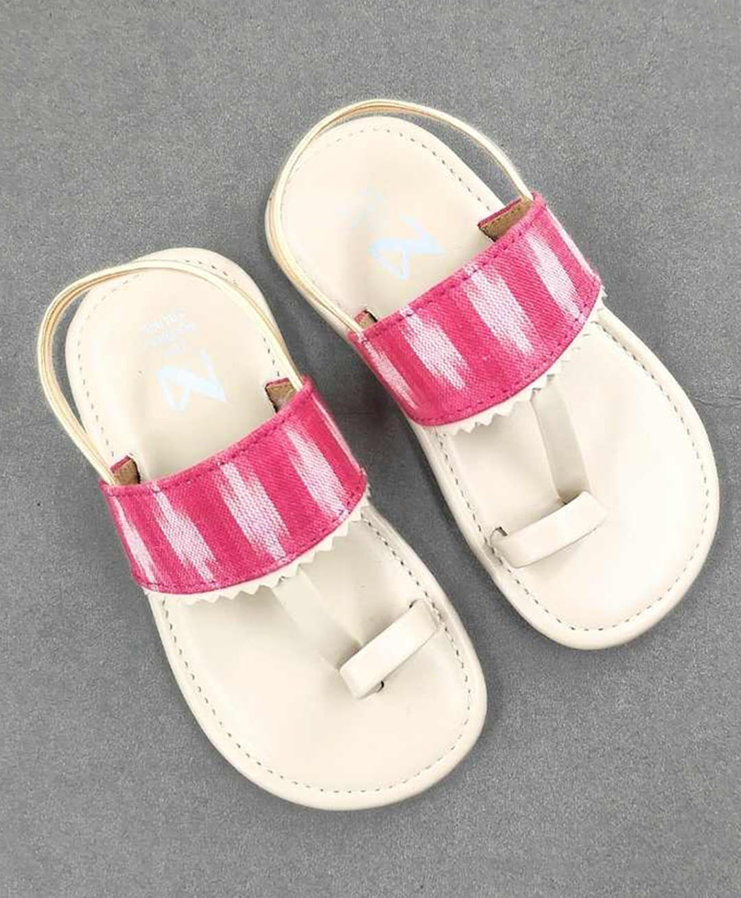 The Madras Trunk Abstract Designed Sandals - Off White-image-37