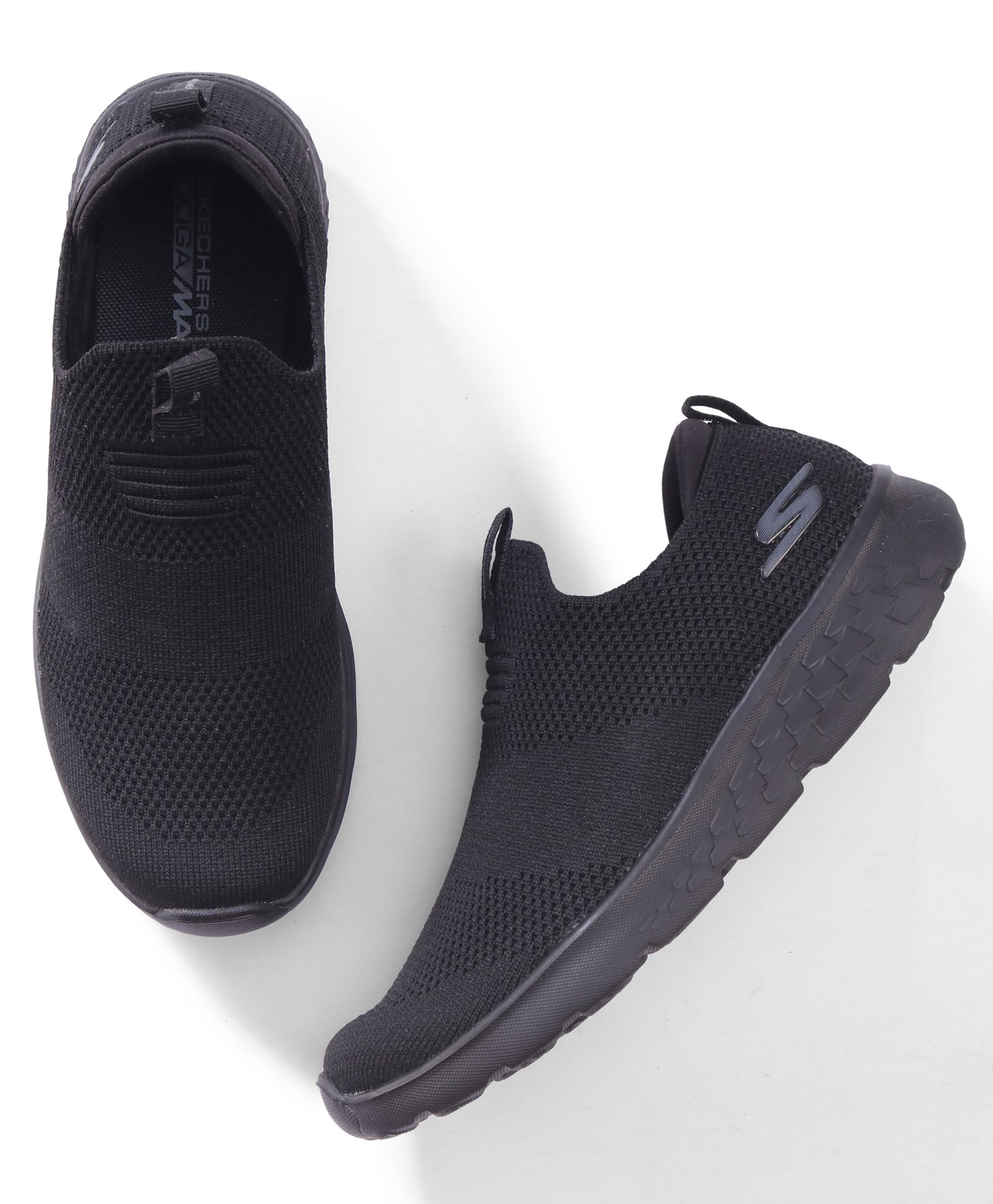 Skechers Solid Slip On Casual Shoes Go Run 400 - Black-picture-10