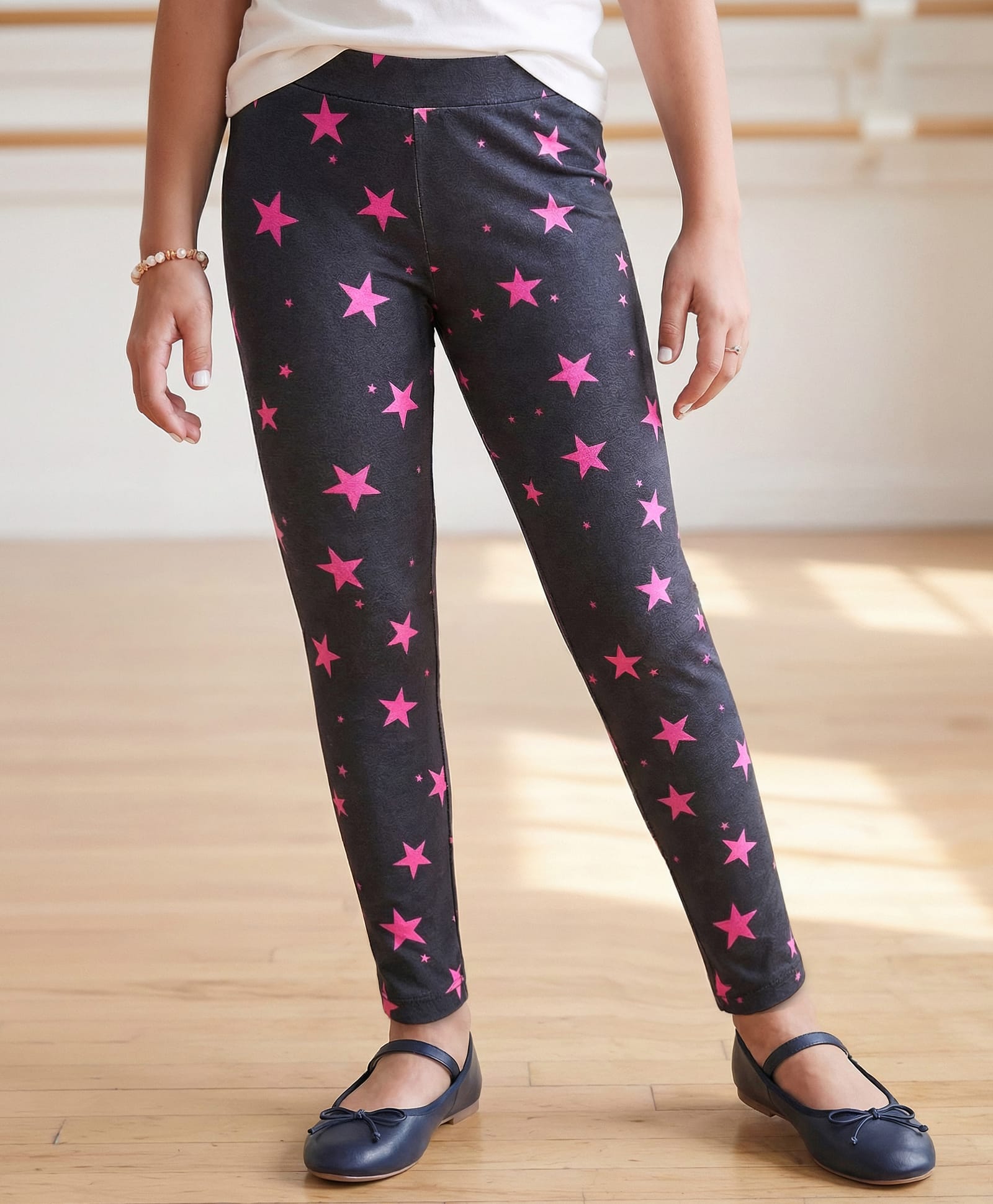 Pine Kids Cotton Lycra Knit Full Length Leggings With Star Print - Black-picture-1