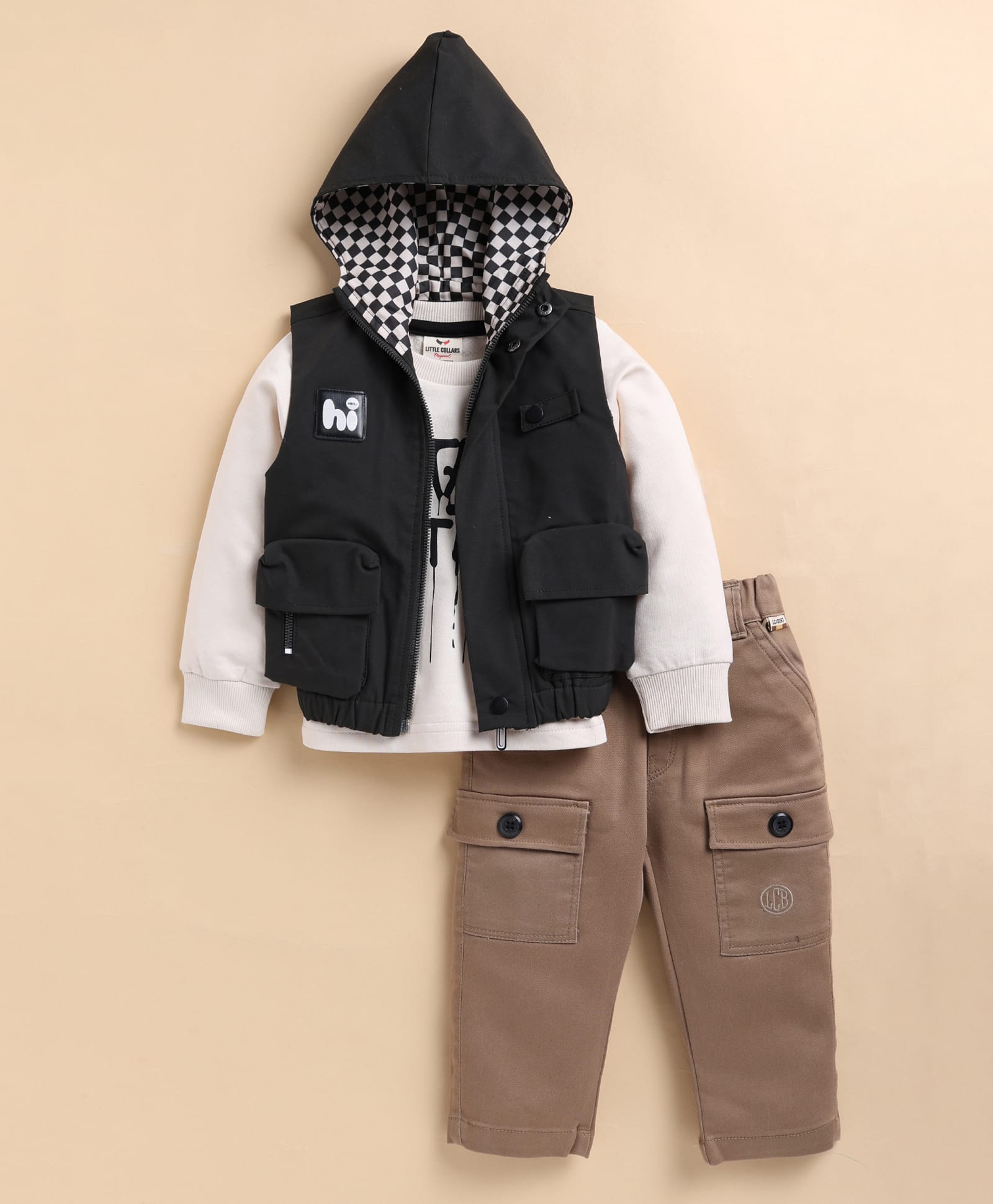 LITTLE COLLARS Woven Hi Text Patch Detailed Hooded Jacket With Full Sleeves Tee & Trousers Set - Black-picture-26