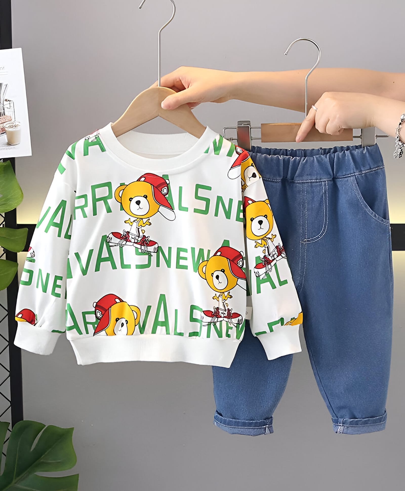 Googo Gaaga Cotton Knit Full Sleeves Teddy & Typography Printed Sweatshirt With Jeans Set - White-picture-13