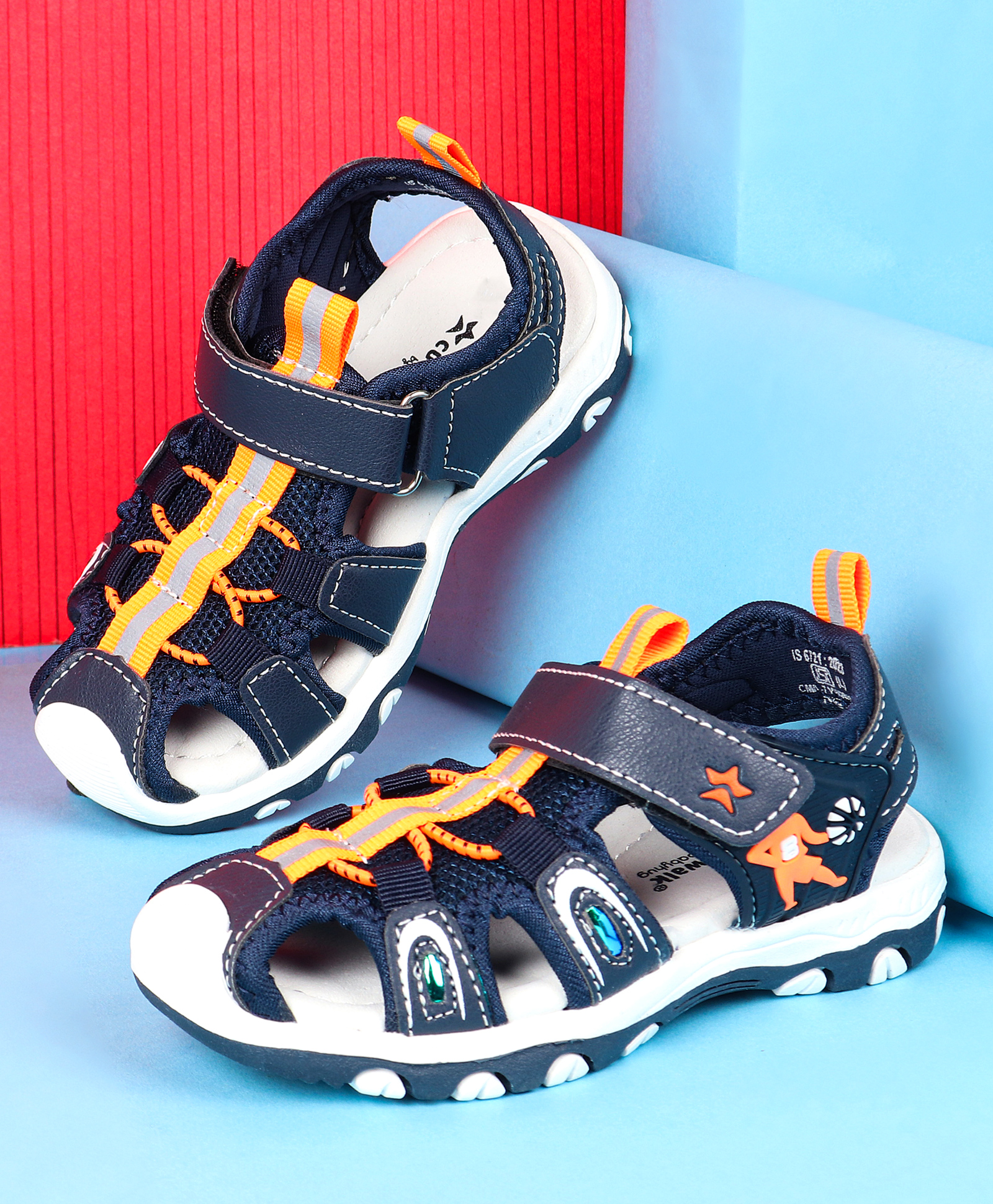 Cute Walk by Babyhug Velcro Closure Solid Sandals - Navy Blue-image-3