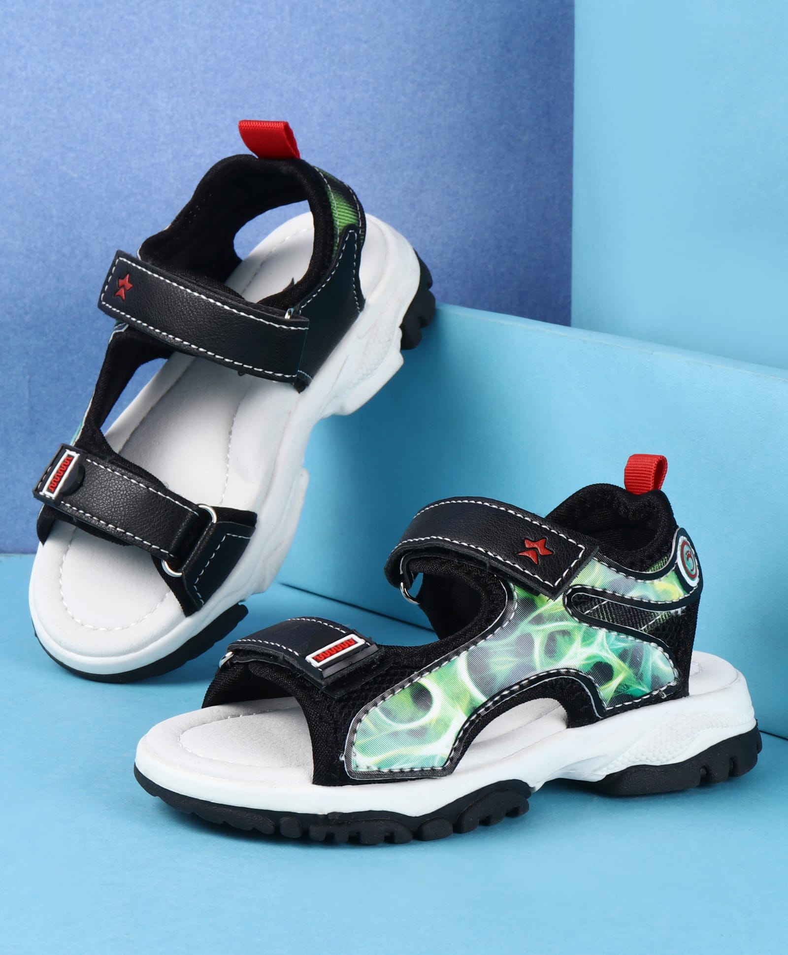 Cute Walk by Babyhug Velcro Closure Printed Sandals - Black-image-29