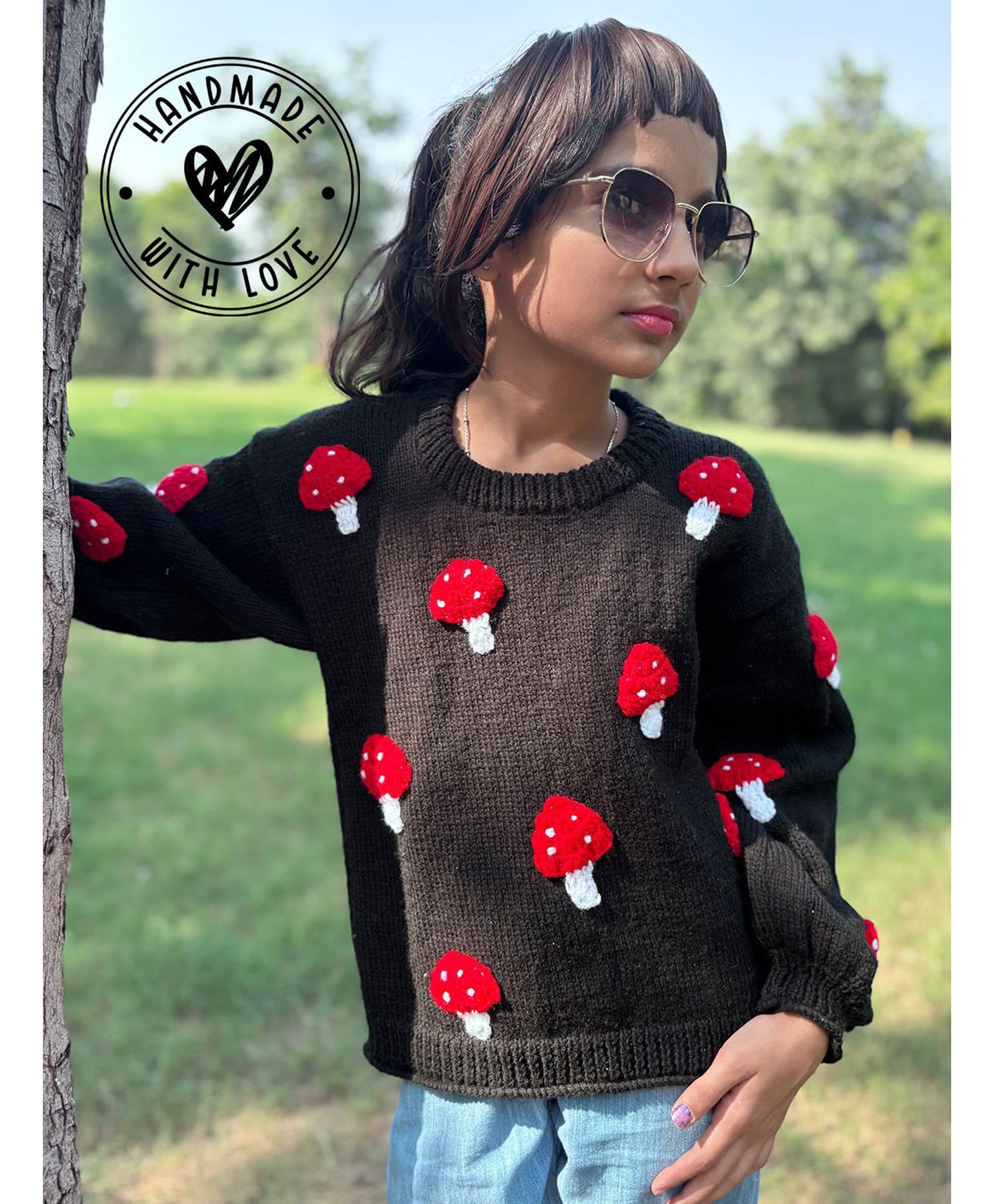 Woonie Handknitted Full Sleeves Mushroom Applique Detailed Sweater - Black-picture-23