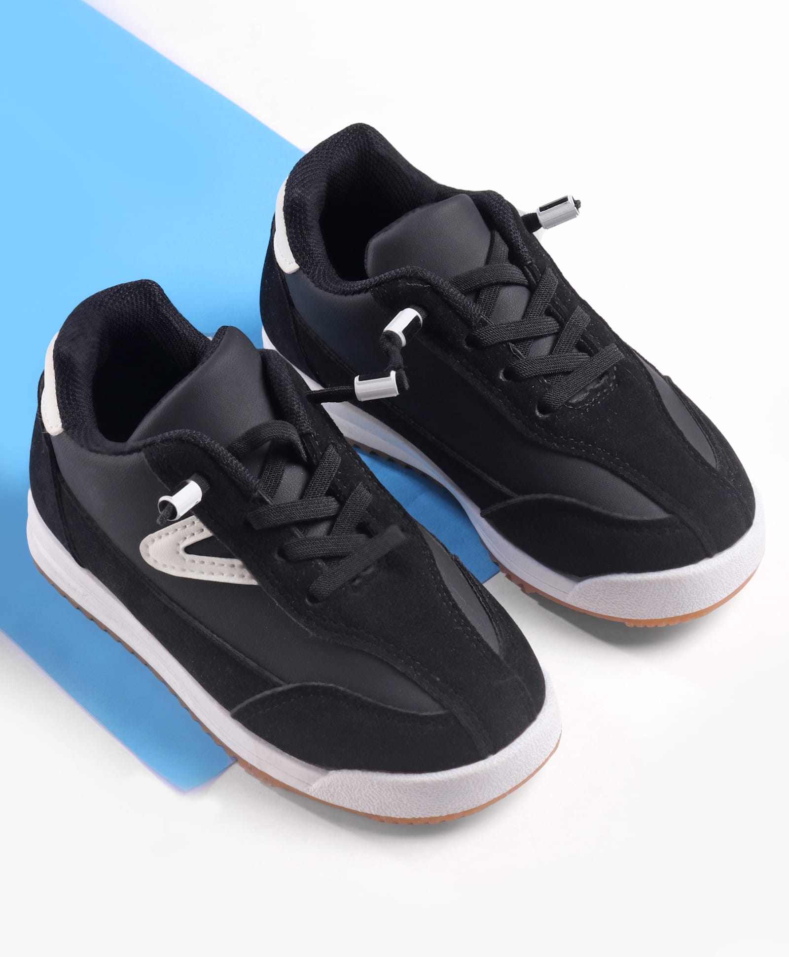 Cute Walk by Babyhug Lace Up Solid Sneaker Shoes - Black-image-44