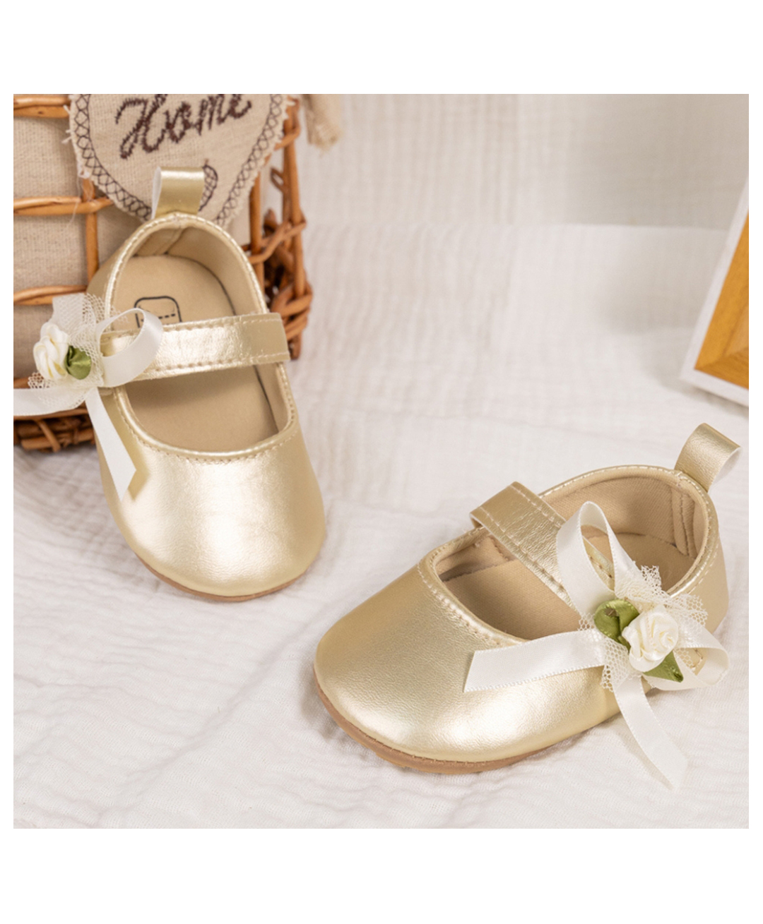 Neska Moda Anti Slip Bow & Floral Applique Detailed Ballerinas - Golden-picture-18