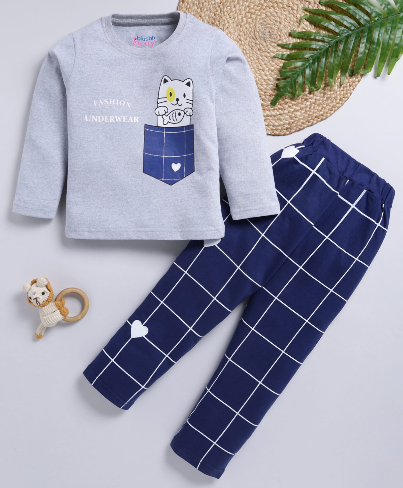 blushh berry Cotton Knit Full Sleeves Cat & Fish Printed Tee With Pant Set - Grey-image-35