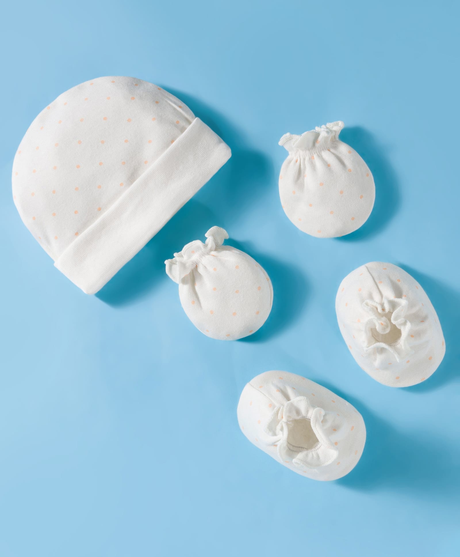 Ben Benny Interlock Knit Cap Mitten & Booties Set with Polka Dots Print White - Diameter 10 cm