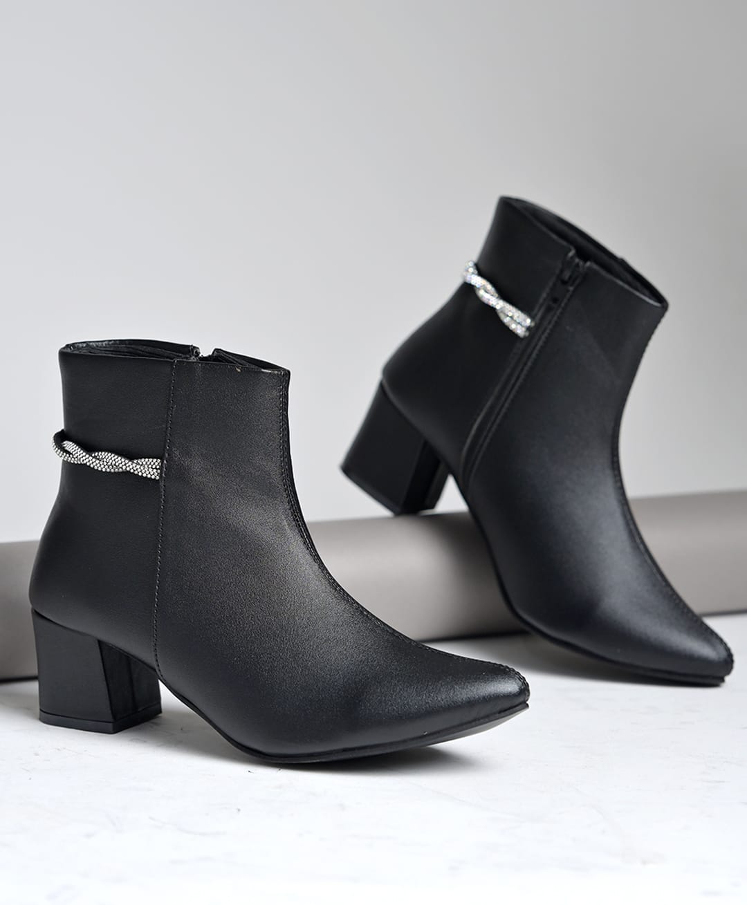 Shoetopia Rhinestones Embellished Zip Closure Ankle Boots - Black-image-31