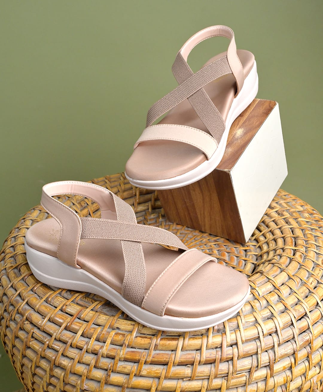 Shoetopia Solid Back Strap Closure Sandals - Beige-picture-24