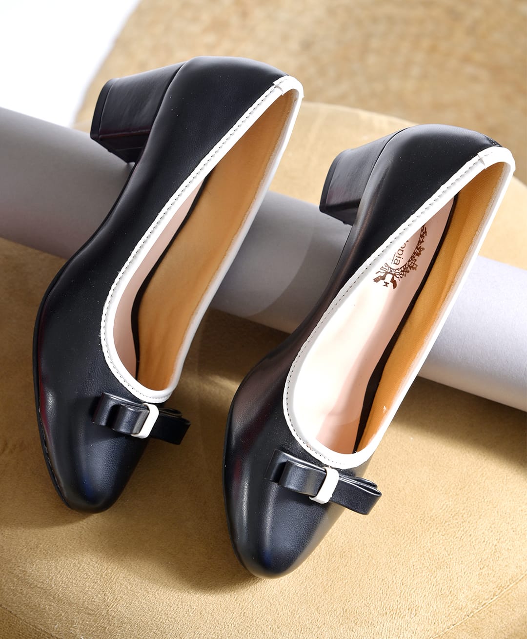 Shoetopia Bow Applique Detailed Slip On Sandals - Black-picture-27