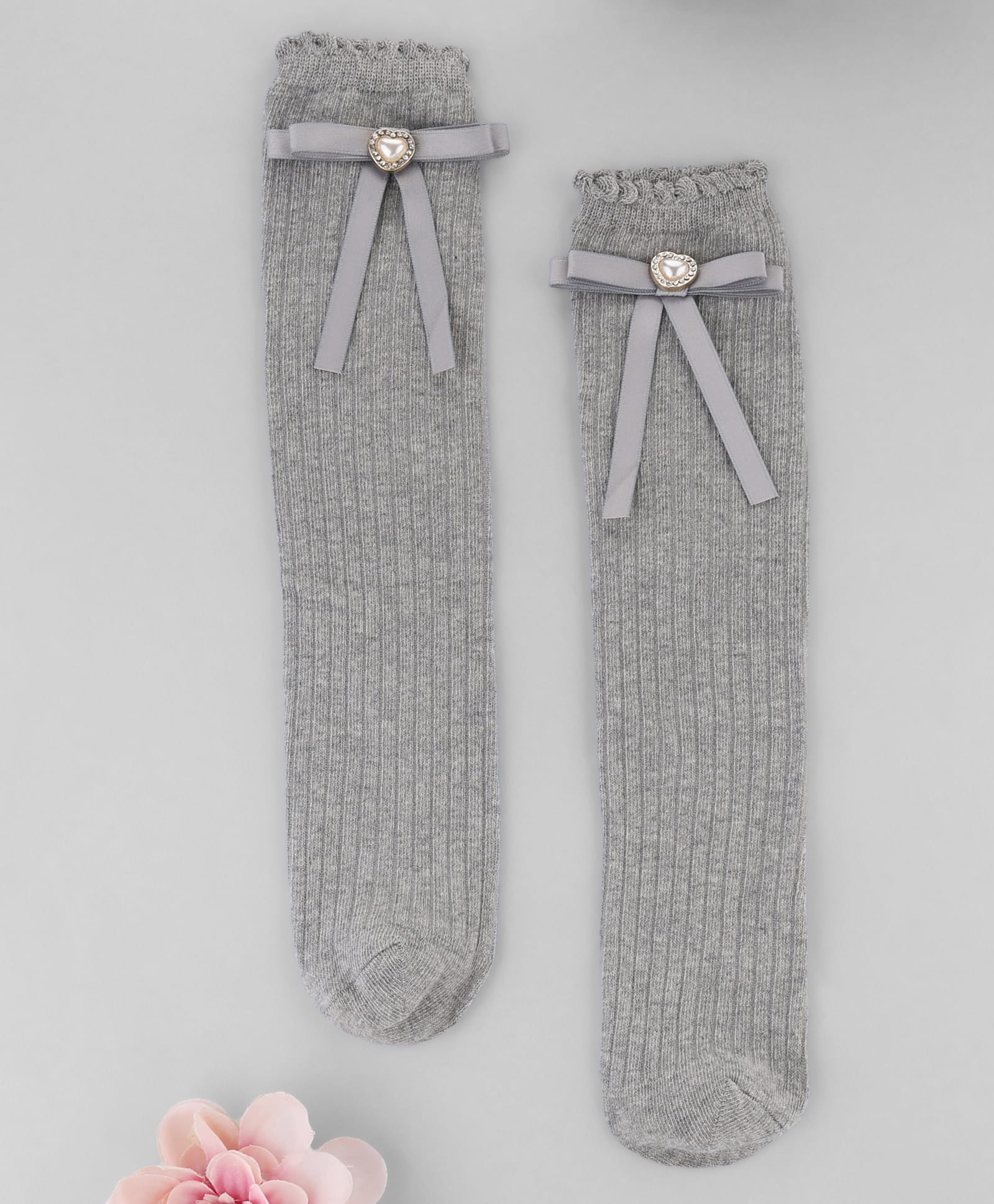 KIDLINGSS Heart & Bow Applique Detailed Socks - Grey-picture-24