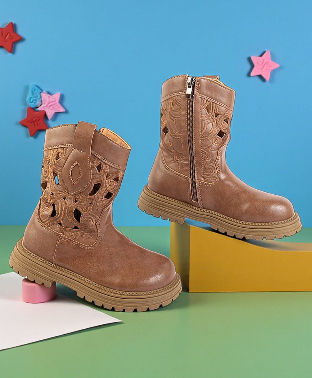 TRUFFLE COLLECTION Abstract Cut Out Design Zipper Closure Boots - Brown-picture-38