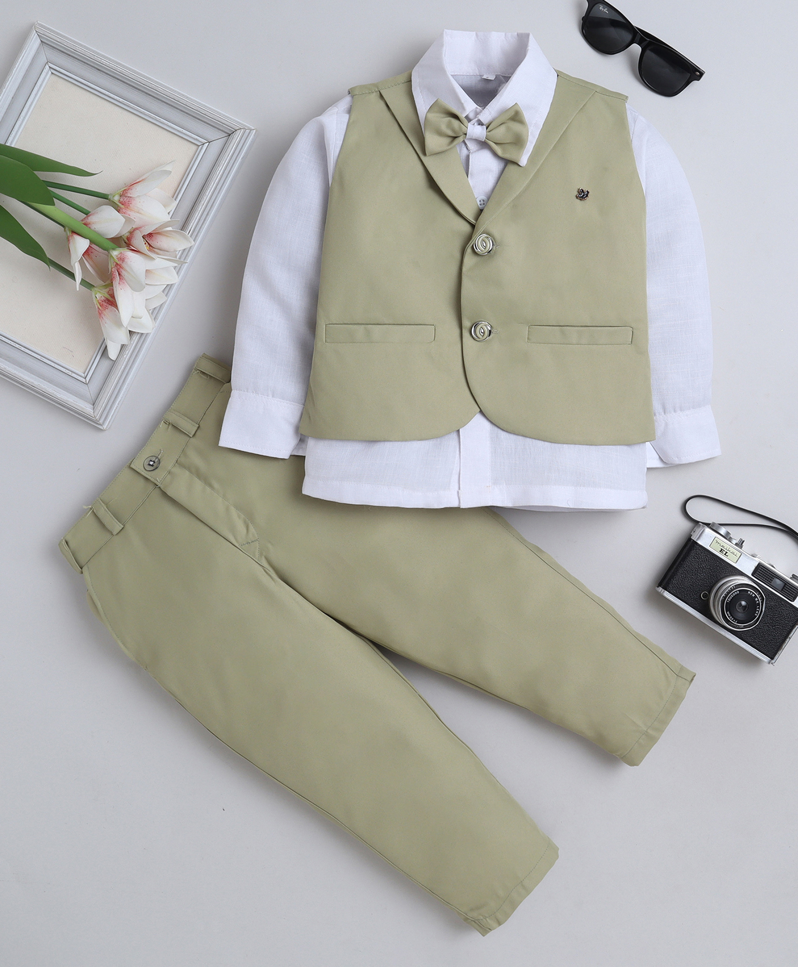 Fourfolds Cotton Blend Woven Full Sleeves Solid 3 Piece Party Suit Set With Bow - Green-picture-17