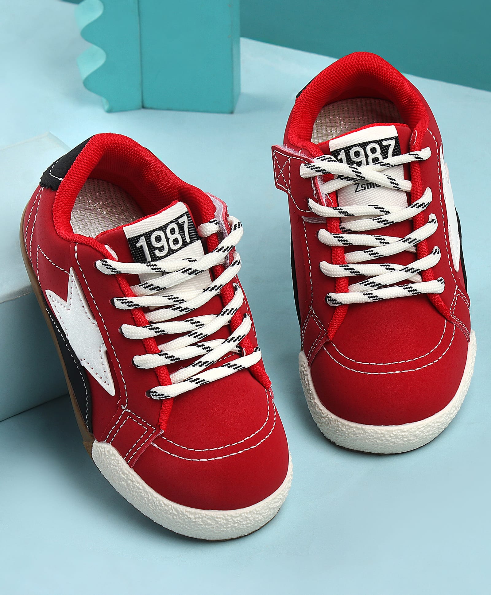 KIDLINGSS Colour Blocked Lace Up Sneakers - Red-image-0