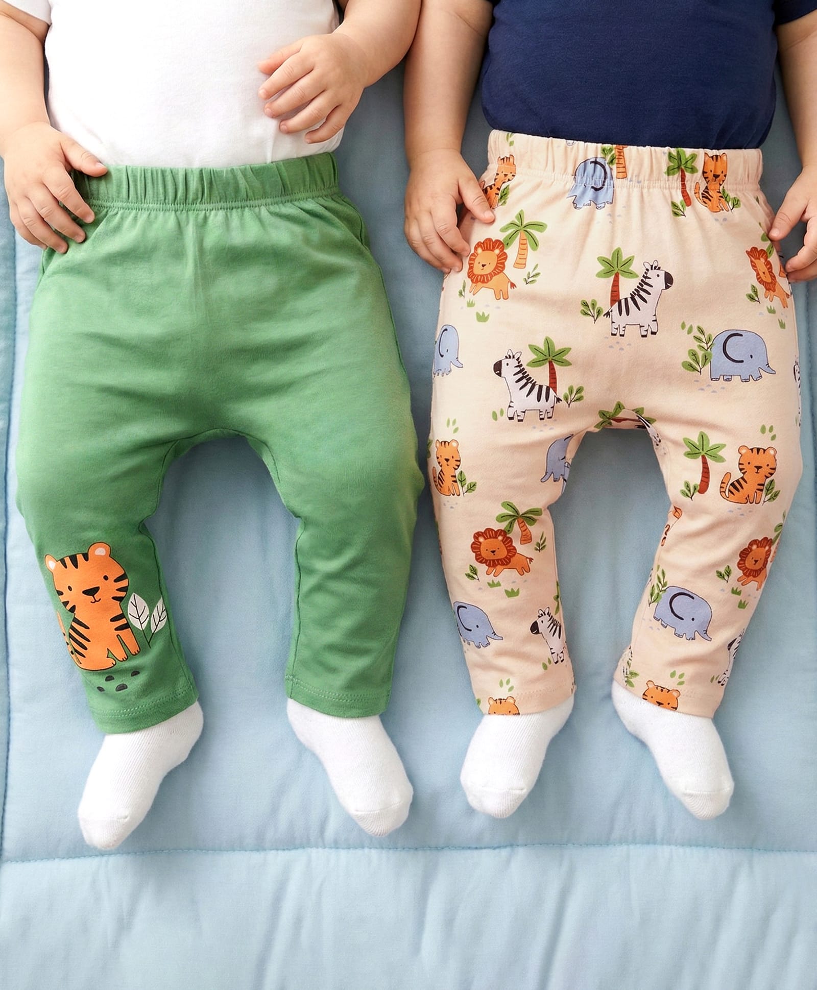 Babyoye 100% Cotton Knit Full Length Diaper Leggings with Jungle Theme Print Pack of 2 - Cream & Green