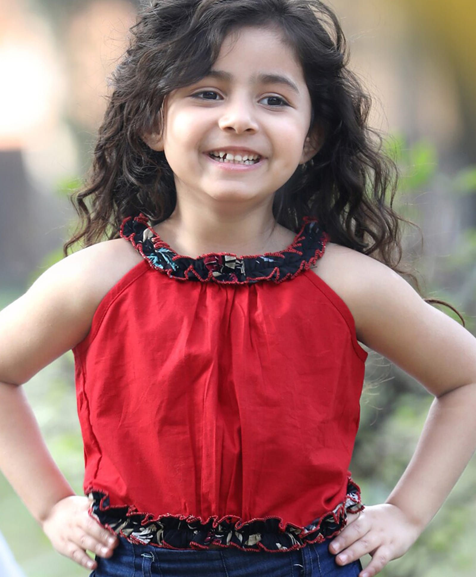 Cutiekins Cotton Woven Sleeveless Solid Crop Top - Red & Black-image-23