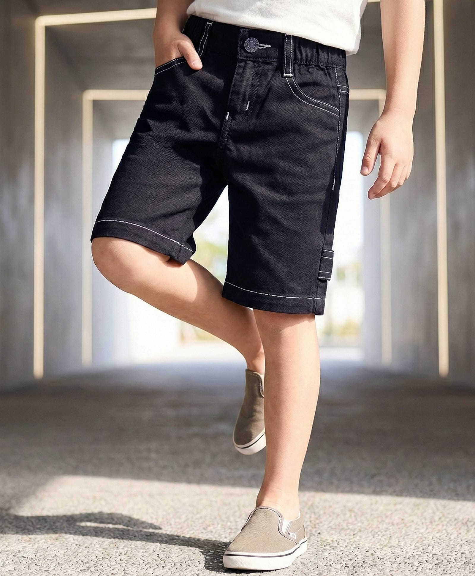 arias by lara dutta Arias Cotton Twill Elastane Woven Knee Length Solid Color Shorts With Pockets - Black-picture-22