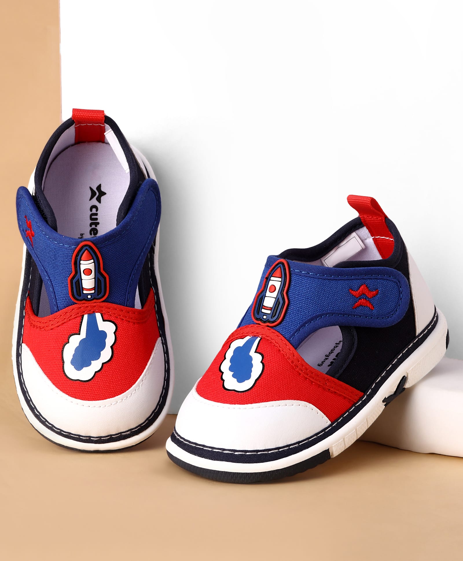 Cute Walk by Babyhug Velcro Closure Casual Shoes With Rocket Print & Applique - Red-image-21