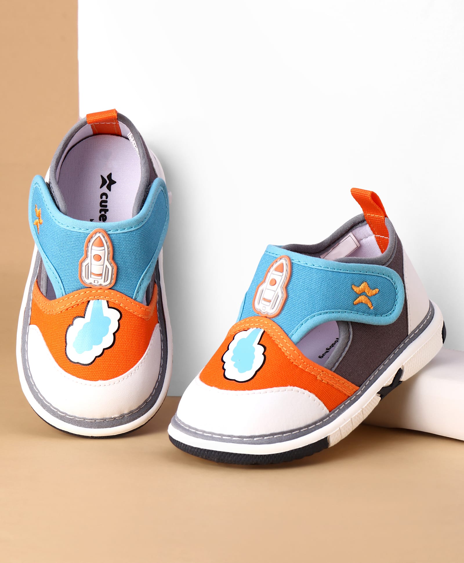 Cute Walk by Babyhug Velcro Closure Casual Shoes With Rocket Print & Applique - Orange-picture-25