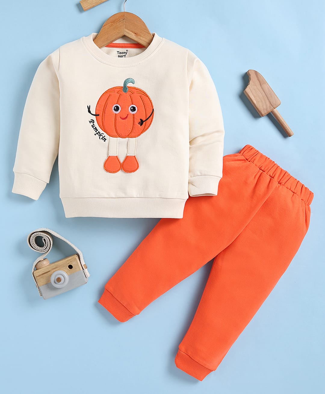 TOONYPORT Cotton Blend Knit Full Sleeves Pumpkin Patch Detailed Winter Sweatshirt With Joggers Set - Beige-picture-27