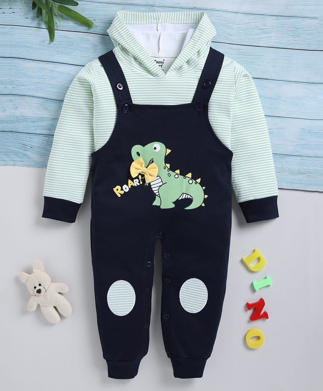TOONYPORT Cotton Blend Knit Dinosaur Printed Bow Applique Detailed Dungaree With Hooded Full Sleeves Tee - Green-image-37