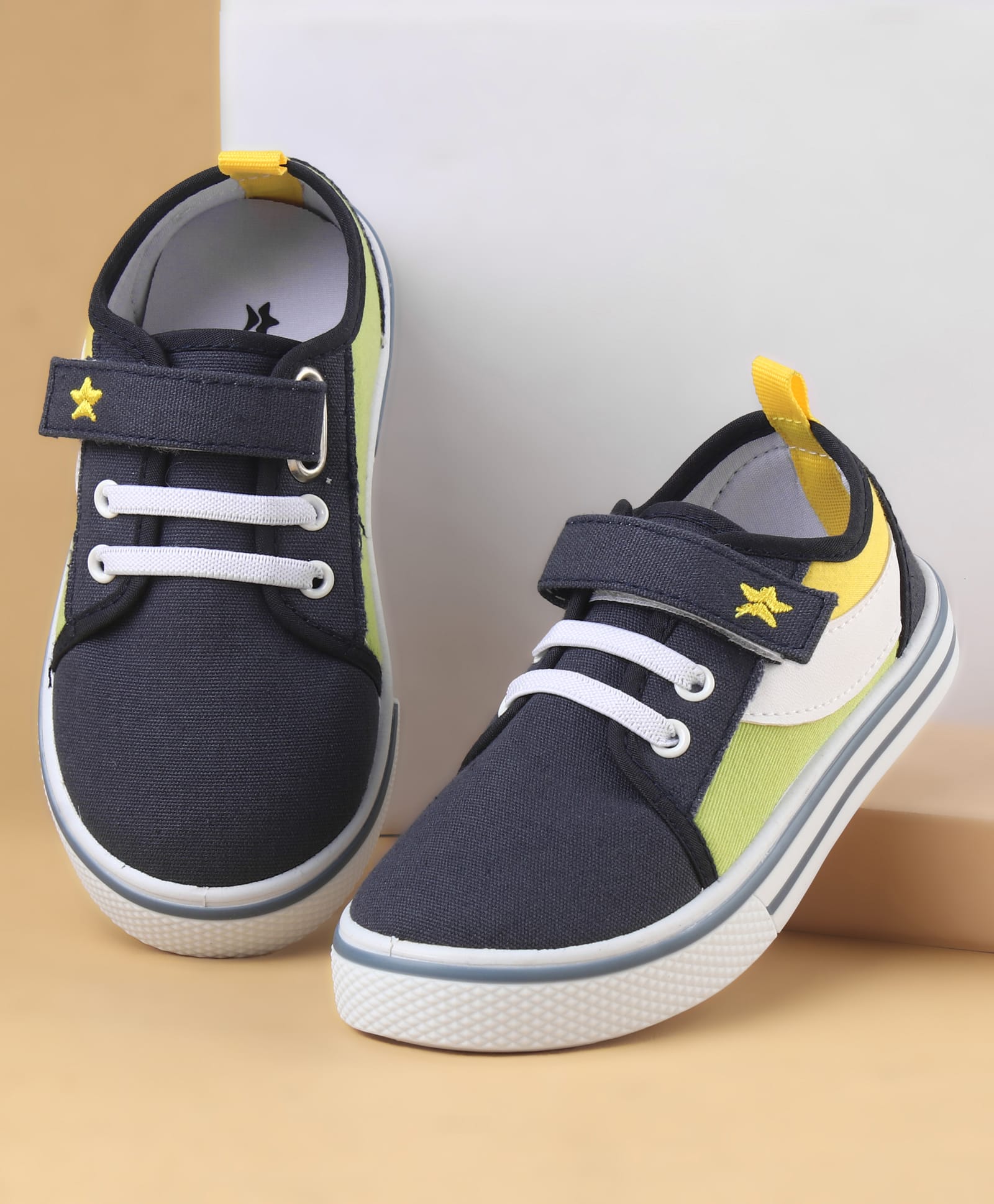 Cute Walk by Babyhug Velcro Closure Solid Color Casual Shoes - Blue-image-35