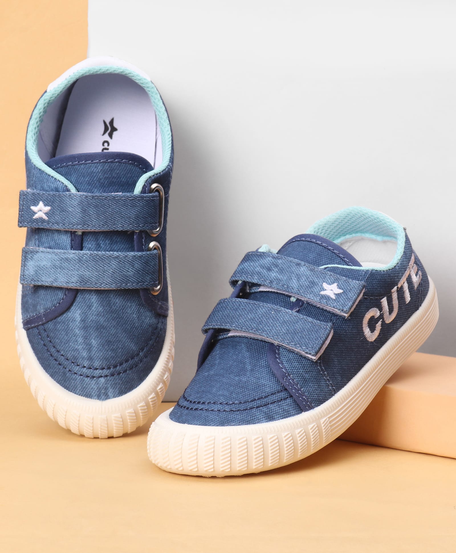 Cute Walk by Babyhug Casual Shoes With Text Design - Blue