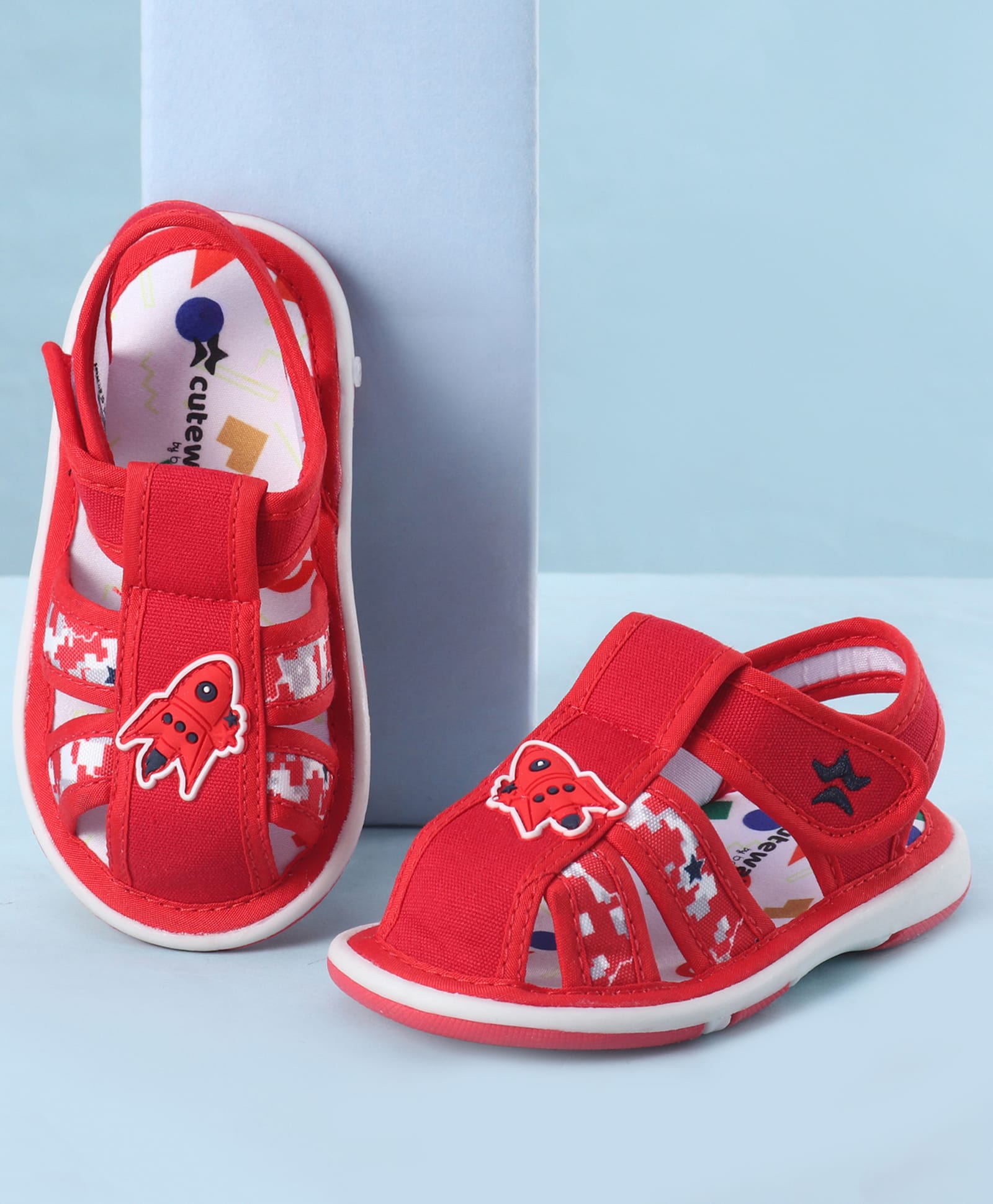 Cute Walk by Babyhug Velcro Closure Sandals With Rocket Applique - Red-image-15
