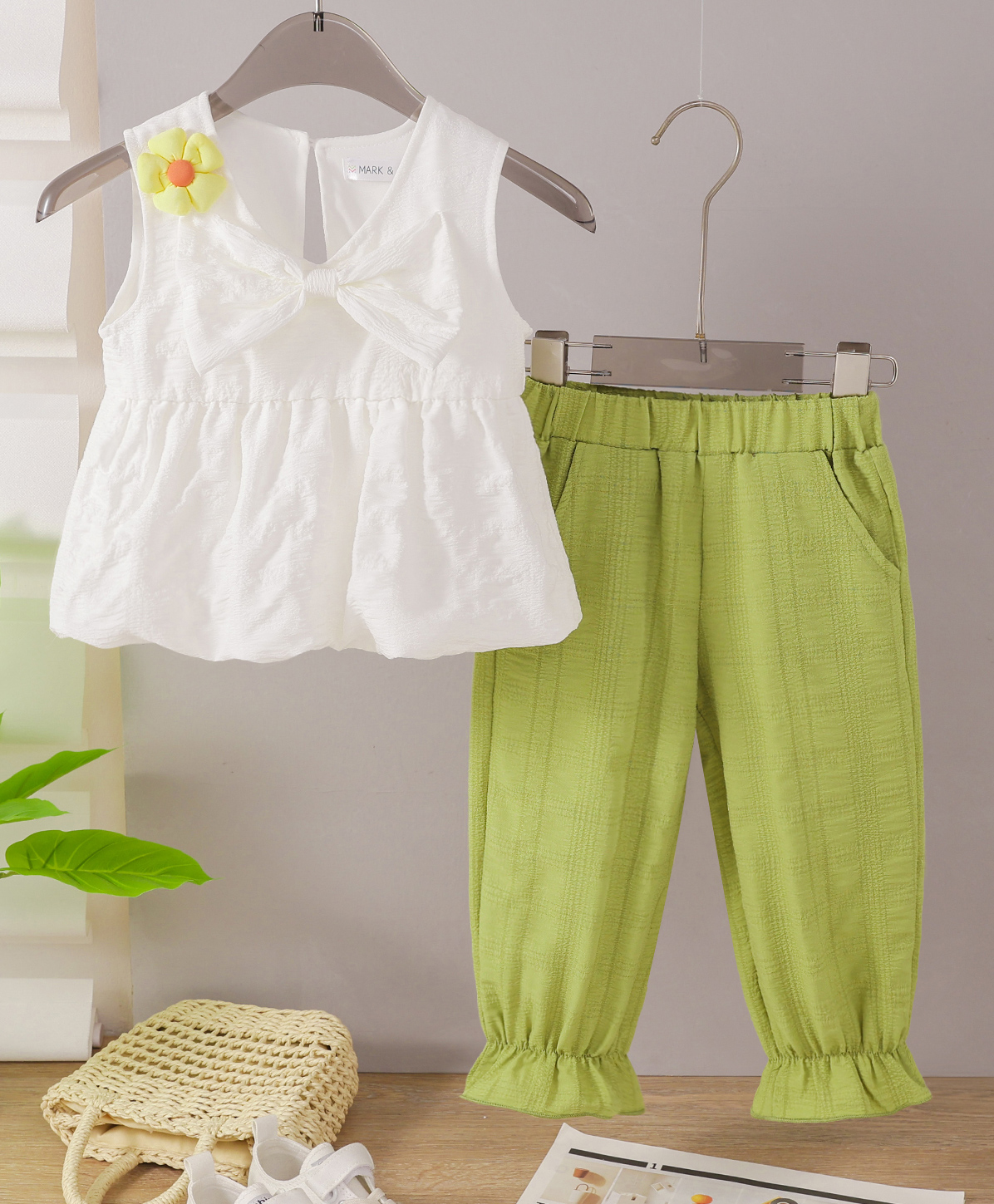 Mark & Mia Cotton Sleeveless Top & Lounge Pant Set With Floral Applique - White & Green-image-13