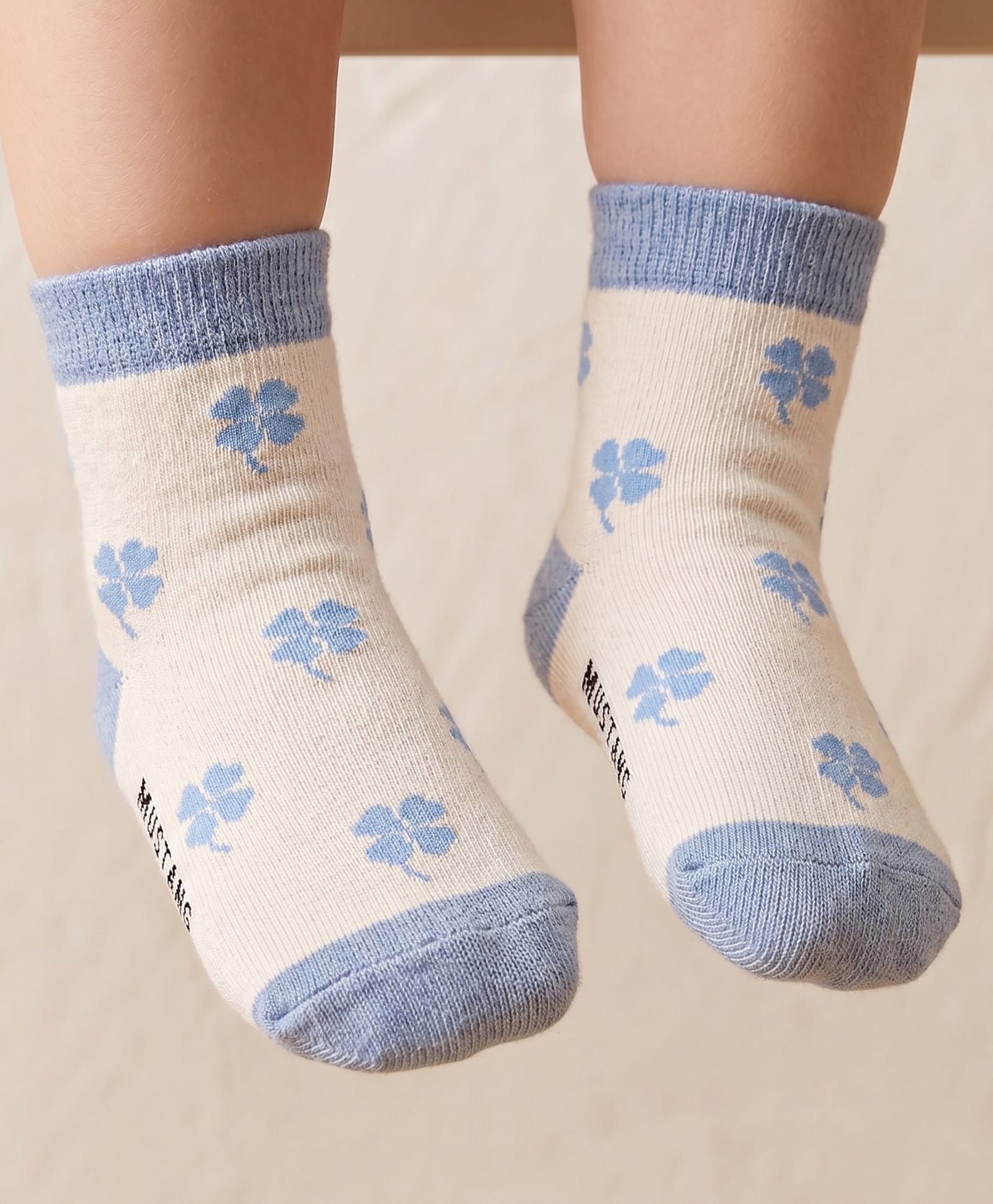 Mustang Knit Ankle Length Socks with Floral Design - Off White-picture-26