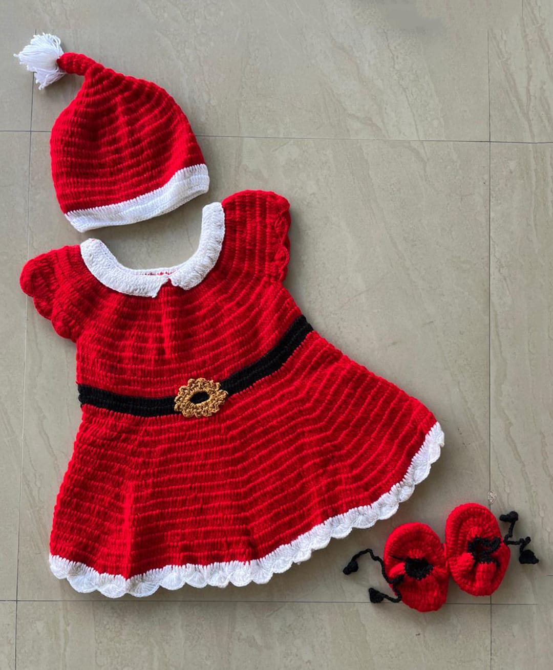 USHA ENTERPRISES Cotton Woven Christmas Theme Half Sleeves Solid Dress With Cap & Booties - Red-image-15