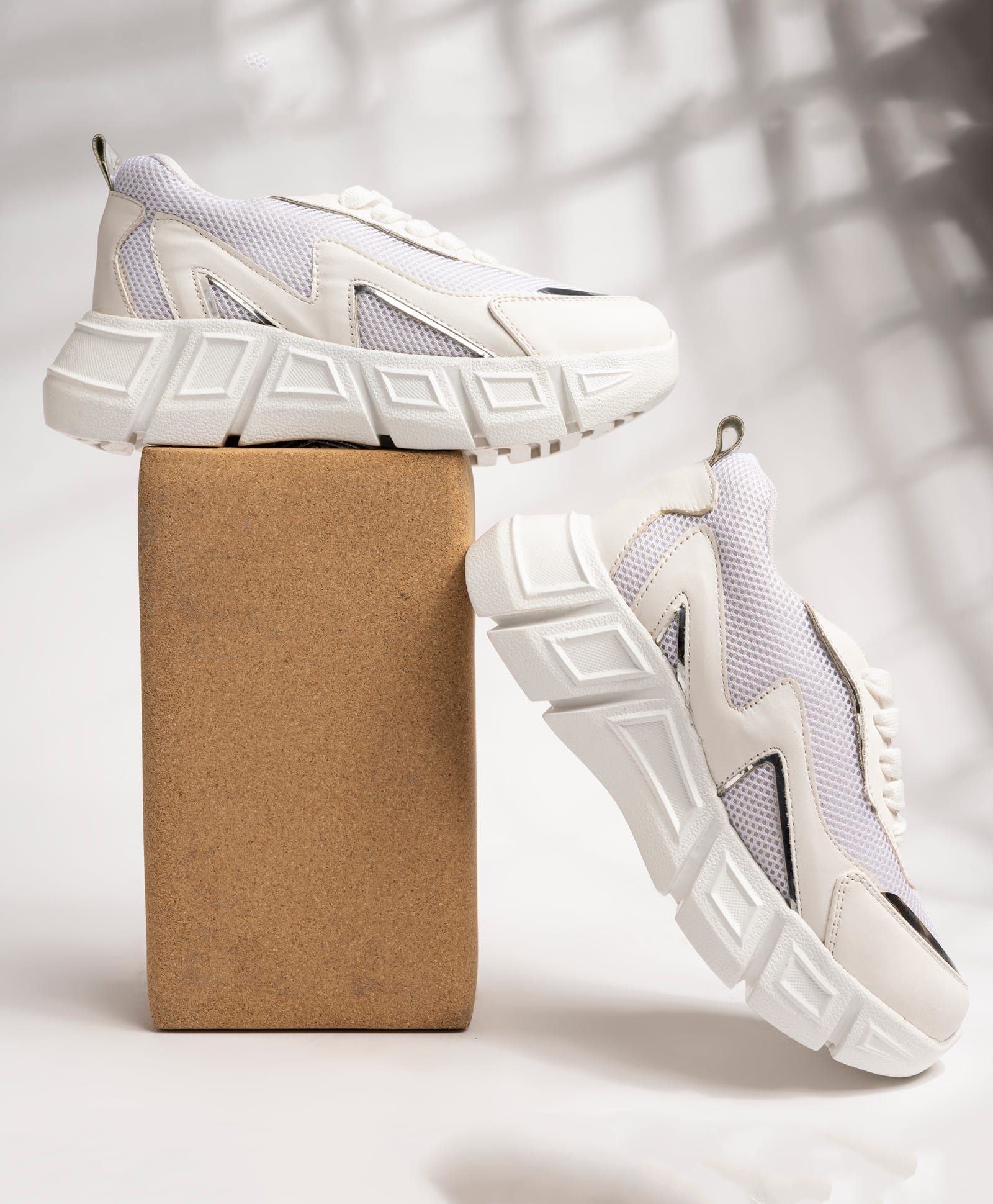 Shoetopia Mesh Detailed Abstract Designed Sneakers - White-picture-20