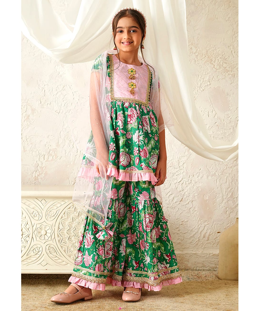 Pspeaches Cotton Woven Cap Sleeves Floral Printed Kurti & Sharara with Dupatta Set - Green-image-39