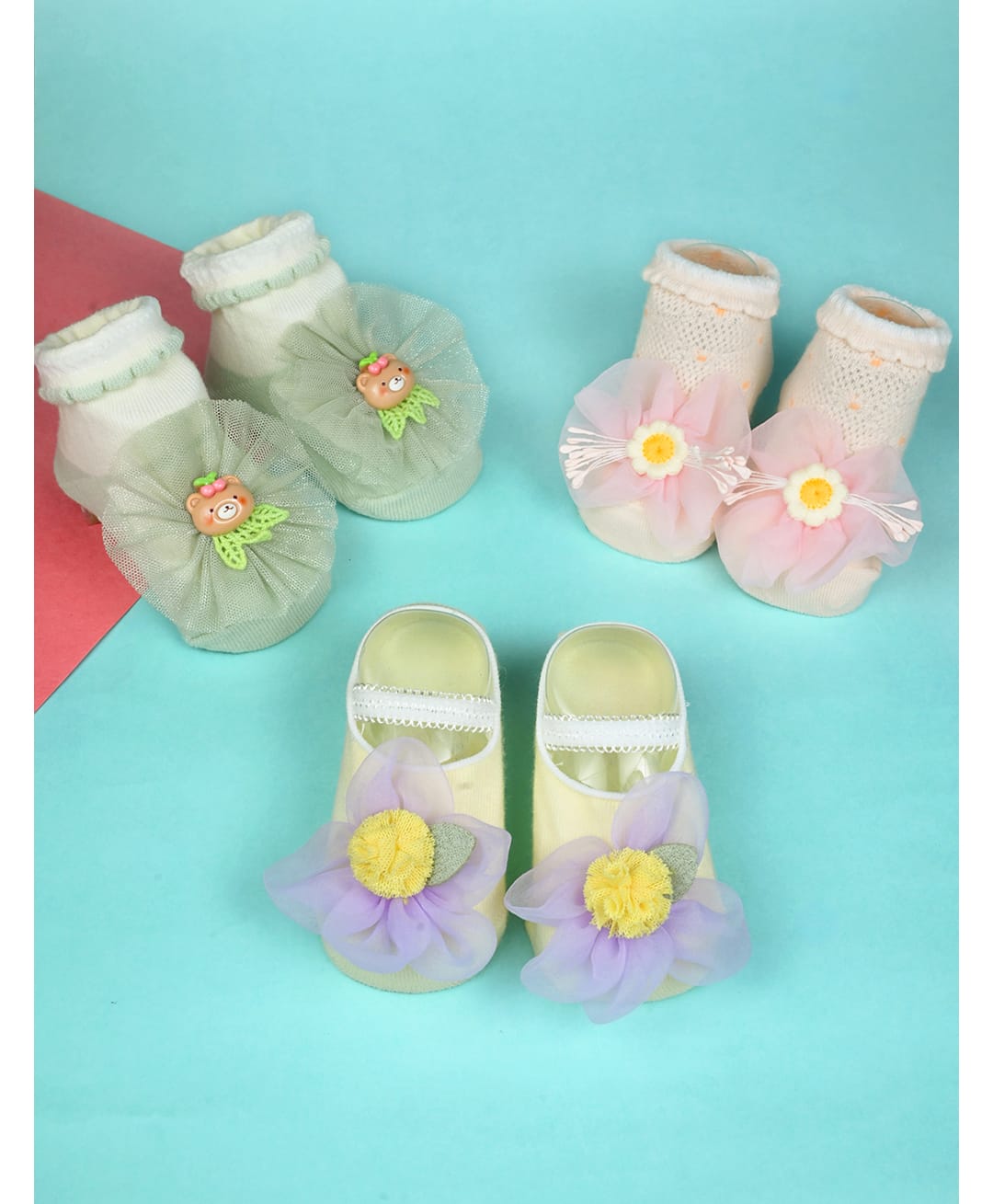 Yellow Bee Cotton Knit Pack Of 3 Bear & Floral Applique Designed Socks Set - Multi Colour-image-23