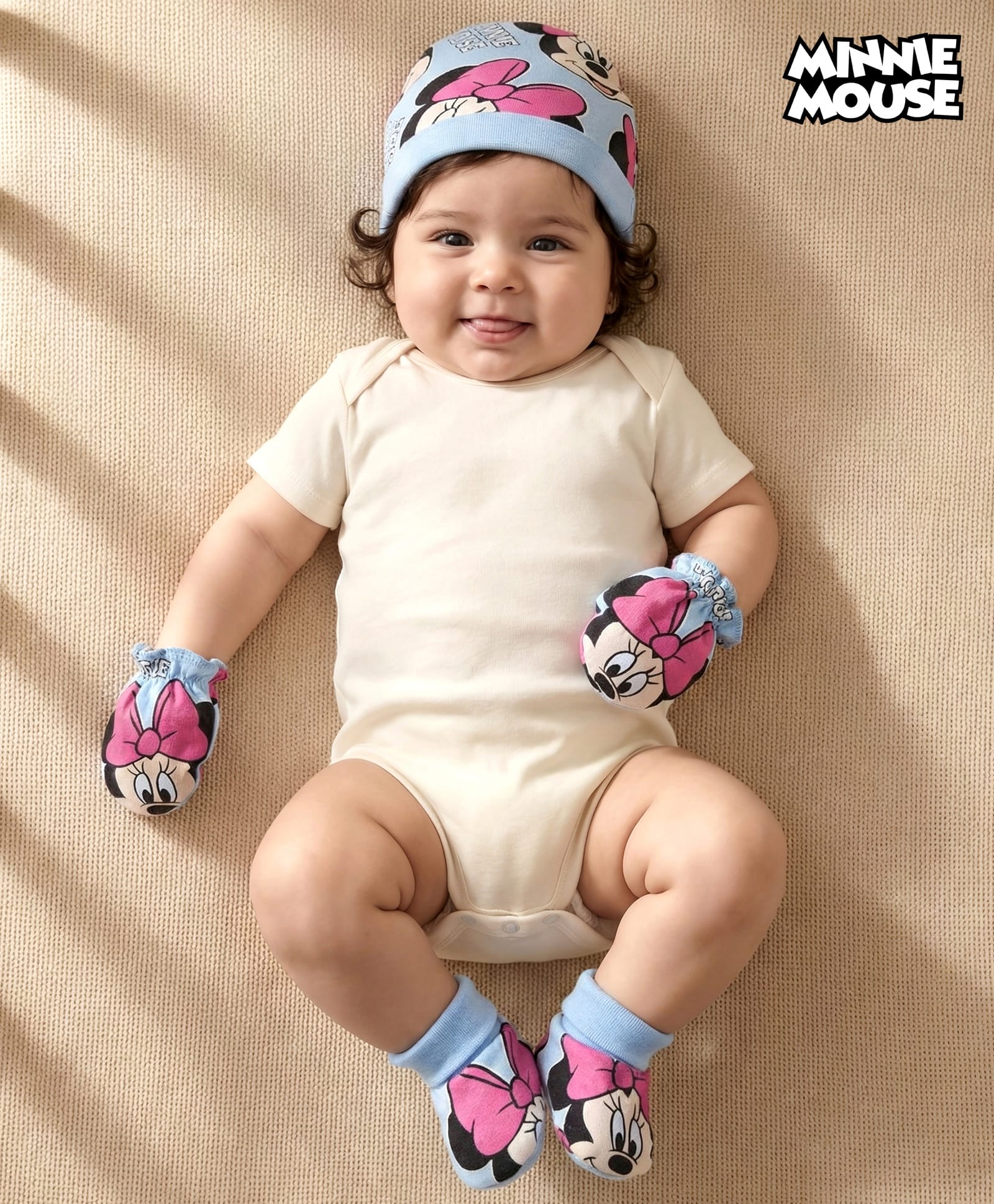 Babyhug Disney Cap, Mittens & Booties Set with Miniie Mouse & Family Print Multicolour - Diameter 9 cm-image-6