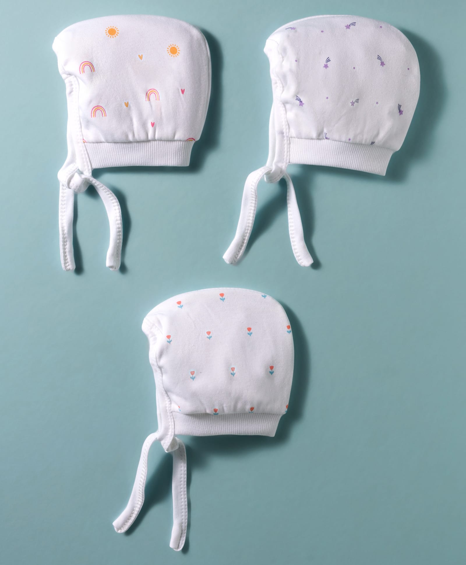 Simply Interlock Knit Cap With Floral Print Pack Of 3 White - Diameter 7 cm