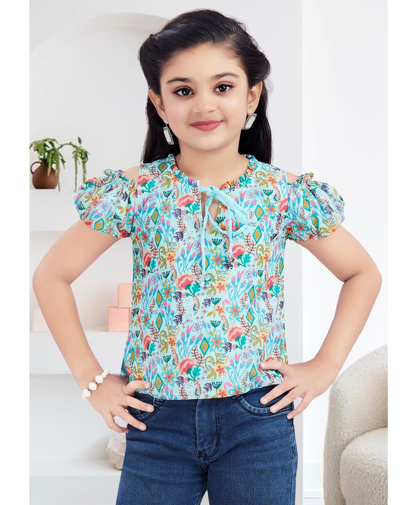Lei-Chie Georgette Woven Half Puffed Sleeves Floral Printed Top - Blue-picture-32