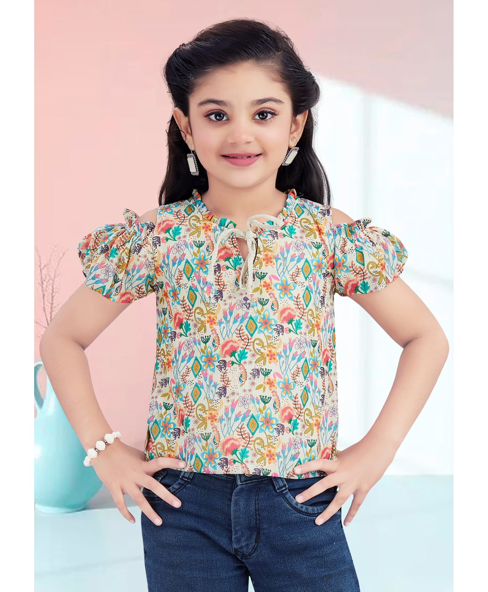 Lei-Chie Georgette Woven Half Puffed Sleeves Floral Printed Top - Beige-picture-27