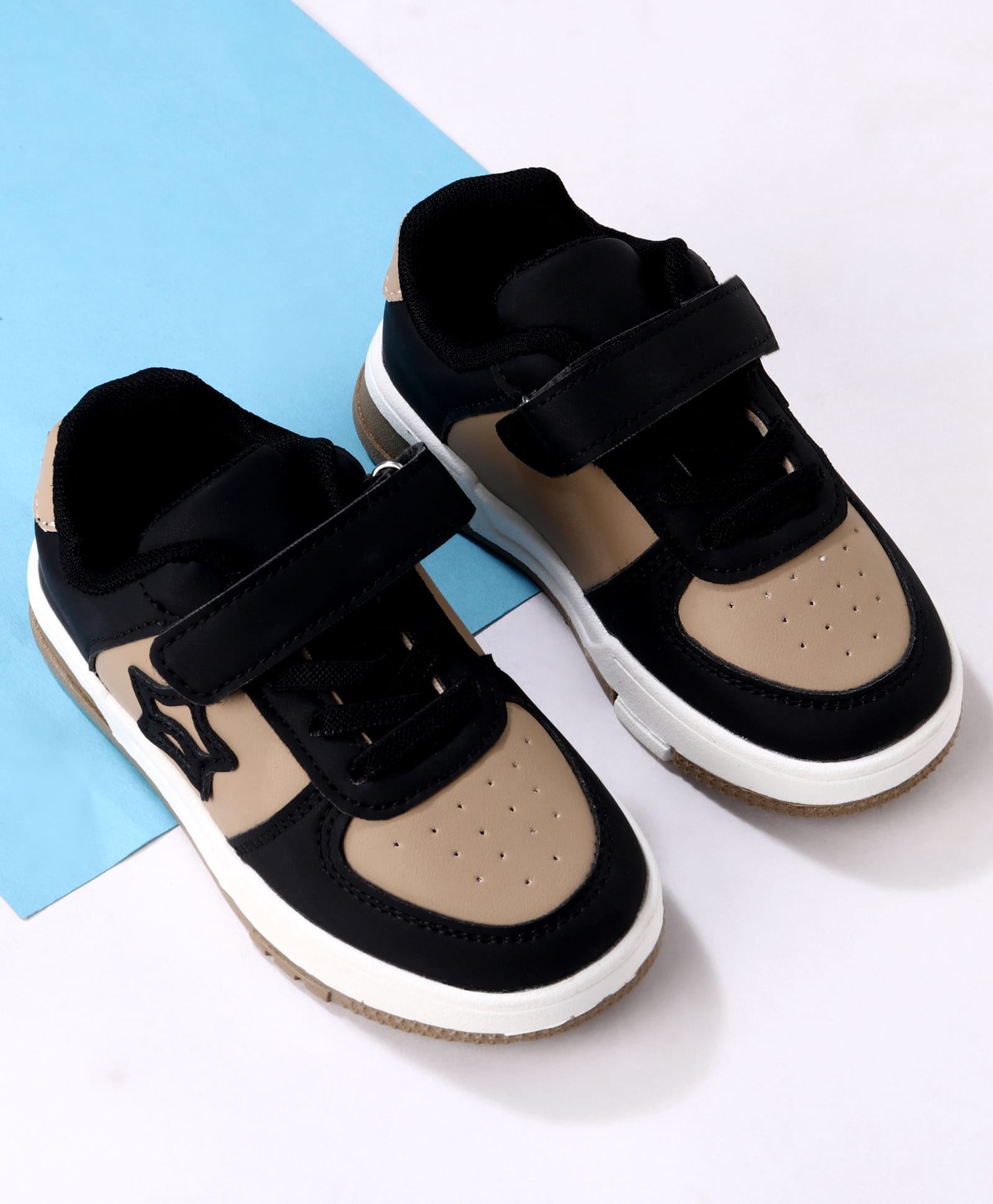 Cute Walk by Babyhug Velcro Closure Solid Colour Sneaker Shoes - Black