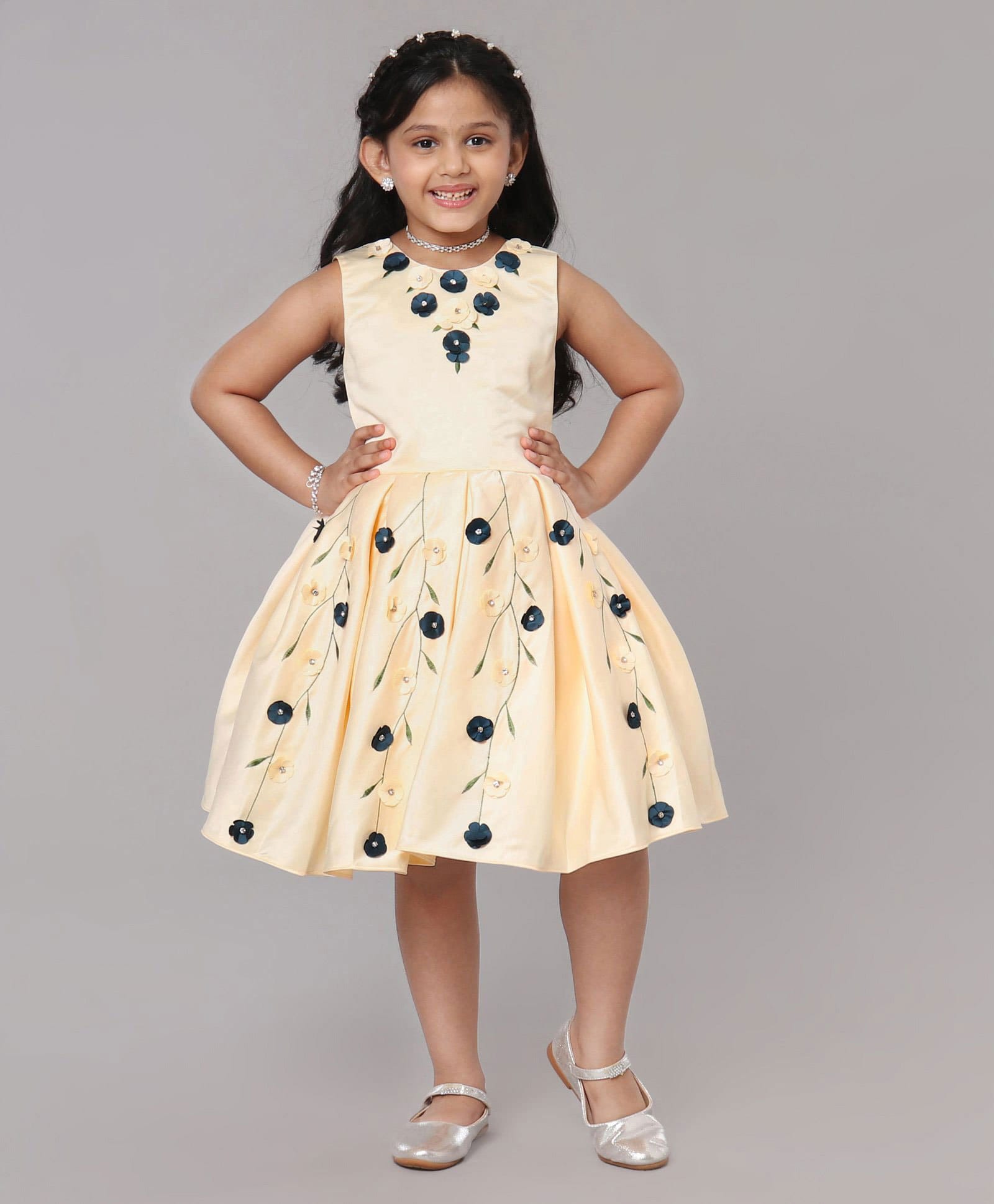 Enfance Sleeveless Stone Embellished Floral Applique Detailed Knee Length Dress - Cream-picture-27