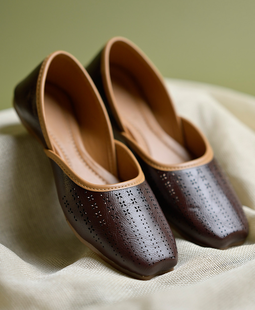 NZS Floral Detailed Slip On Mojaris - Brown-picture-17