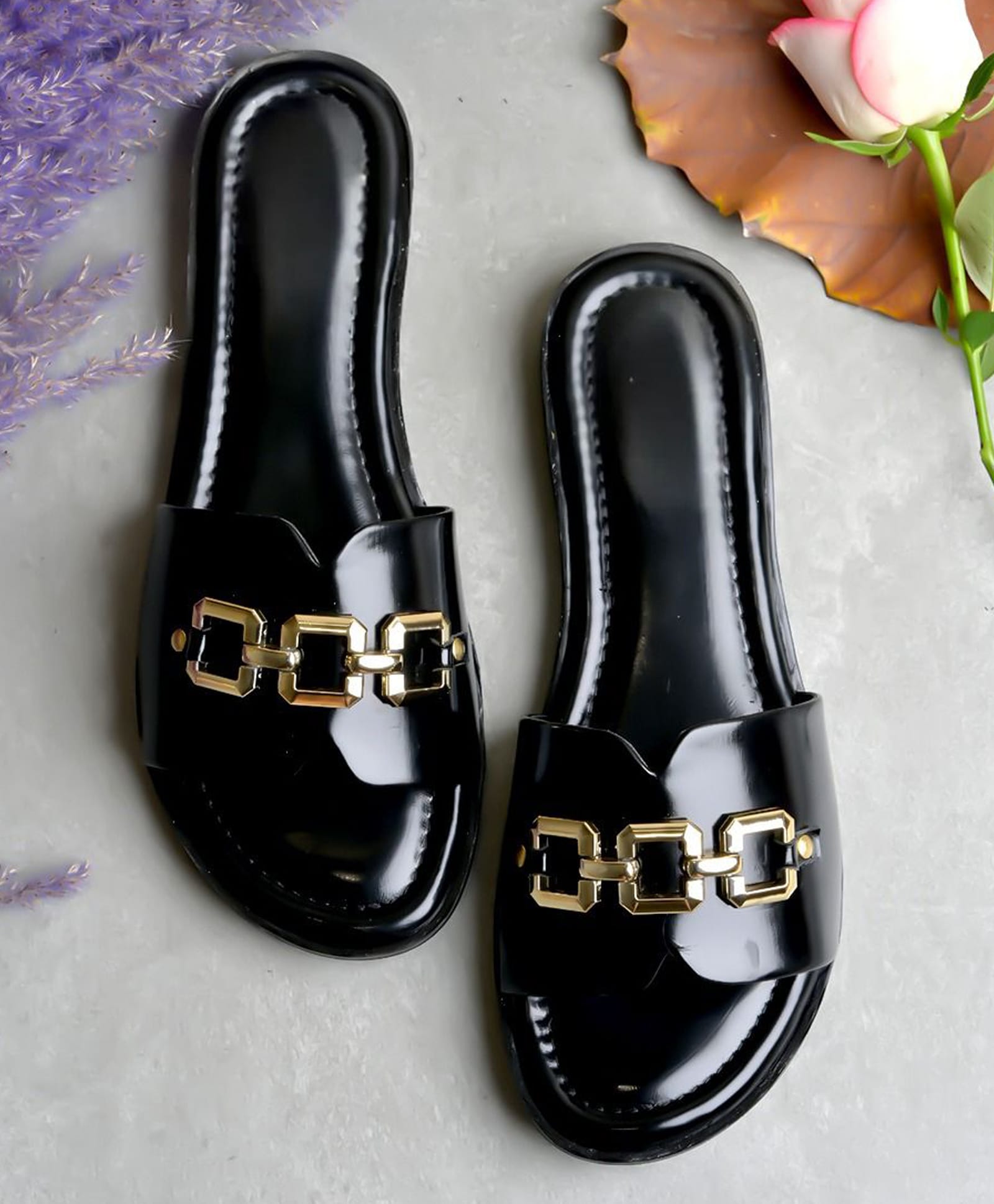 NZS Chain Applique Detailed Sandals - Black-picture-20