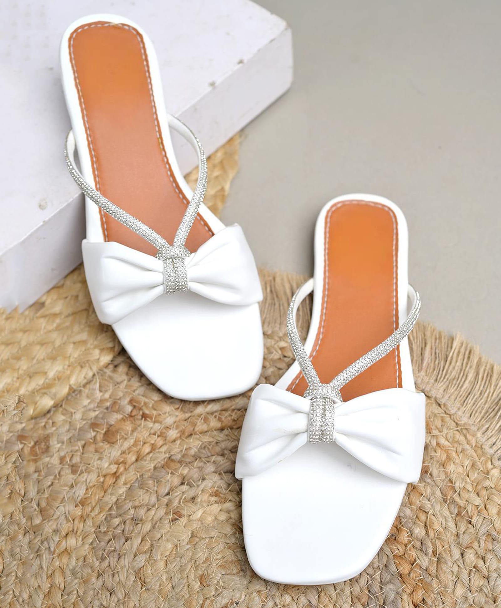 NZS Bow Applique Detailed Rhinestones Embellished Sandals - White-picture-30
