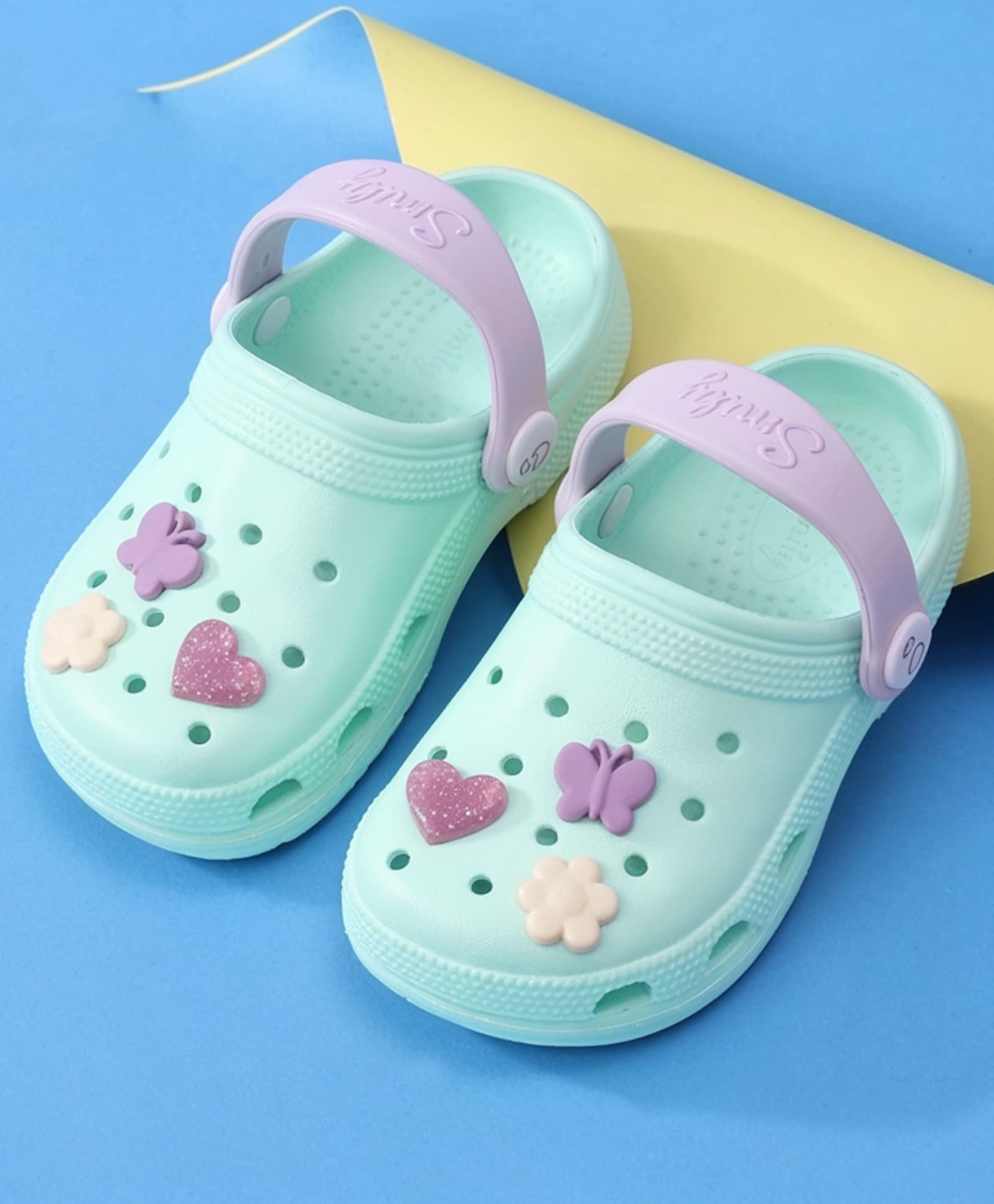 Babyoye Back Strap Closure Clogs With Heart & Butterfly Applique - Mint-image-26