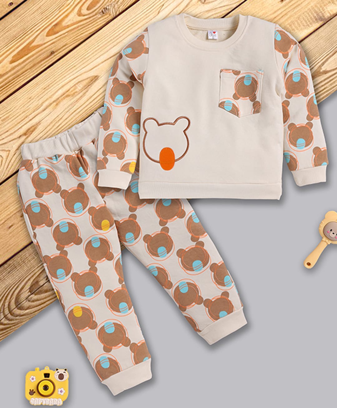 I Love Mom Cotton Lurex Knit Full Sleeves Teddy Printed Winter Sweatshirt & Joggers Set - Orange Beige-image-4