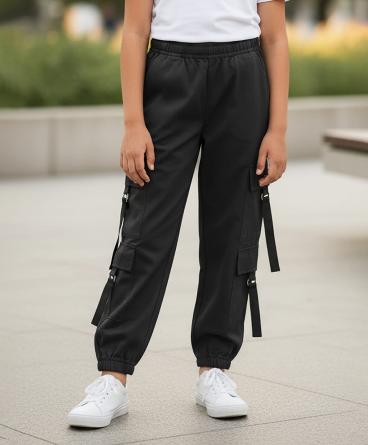 Cutiekins Woven Solid Cargo Pants - Black-picture-17